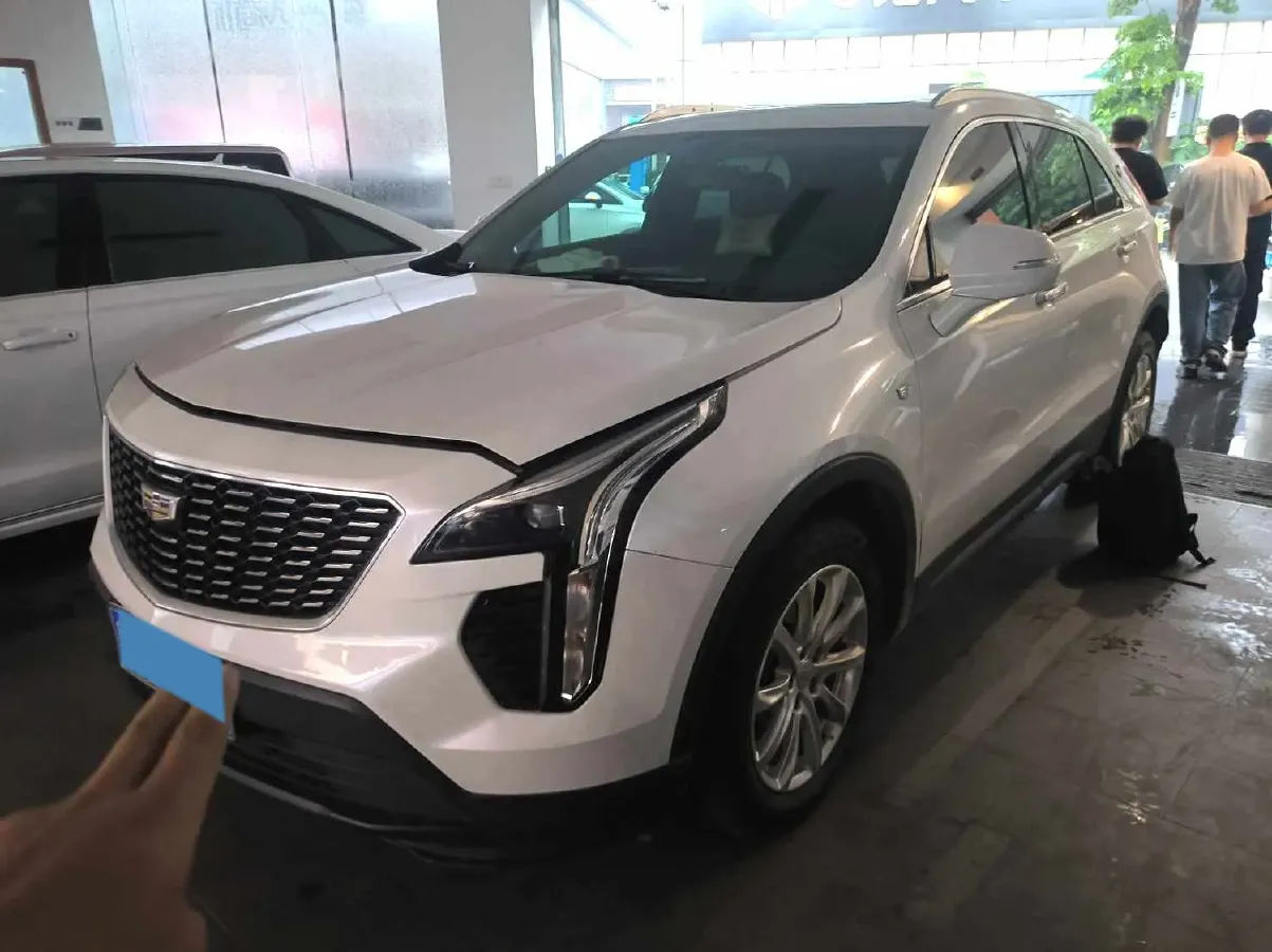 2020 Cadillac XT4 2.0T 241HP L4 9AT,autocango,china used car exporter,china ev exporter,chinese used car exporter,chinese used ev exporter