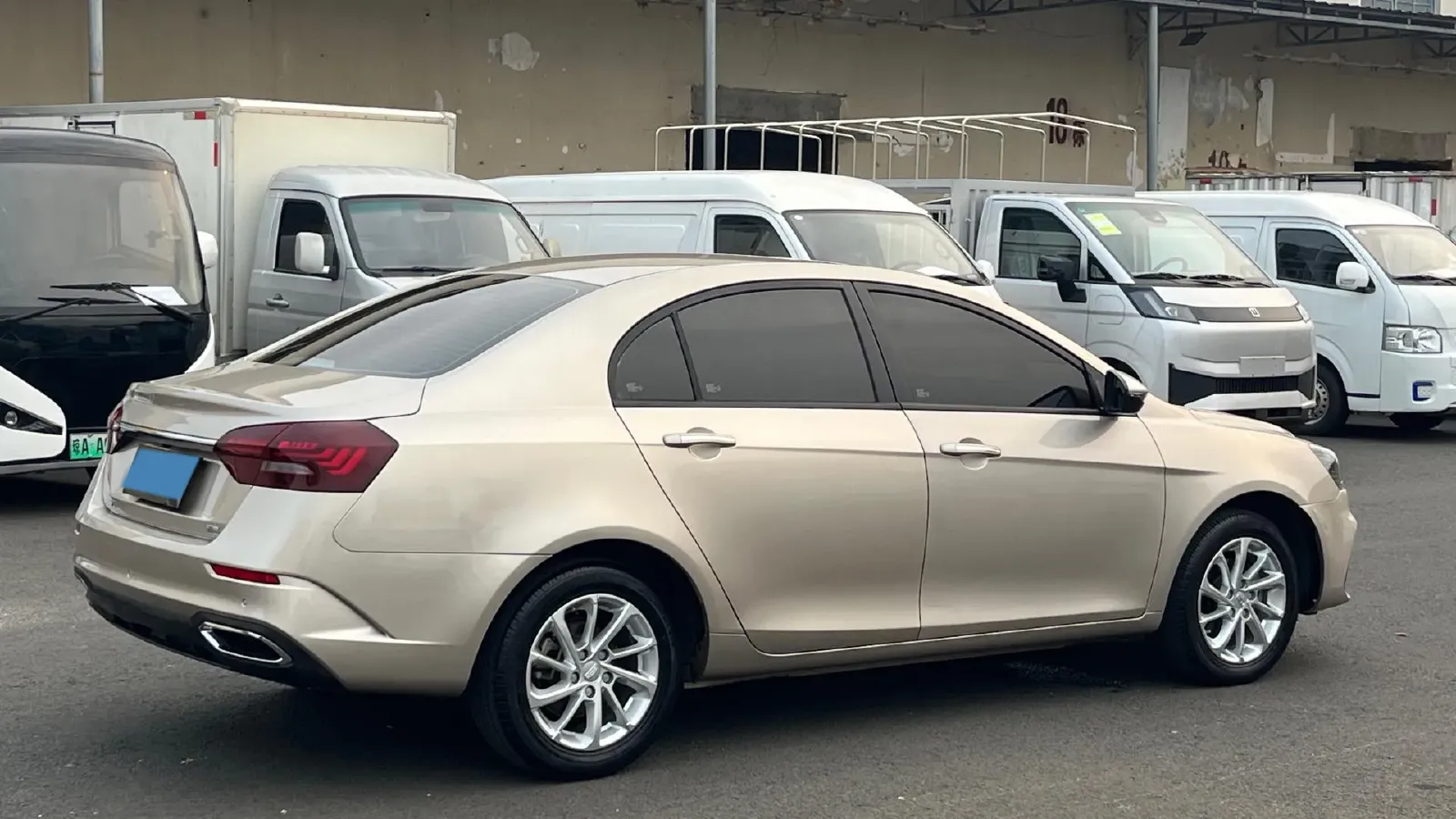 2021 BaoJun 530 1.5T 147HP L4 CVT,autocango,china used car exporter,china ev exporter,chinese used car exporter,chinese used ev exporter