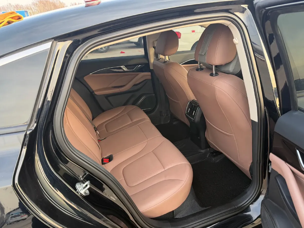 2024 Bestune B70 1.5T 169HP L4 7DCT,autocango,china used car exporter,china ev exporter,chinese used car exporter,chinese used ev exporter