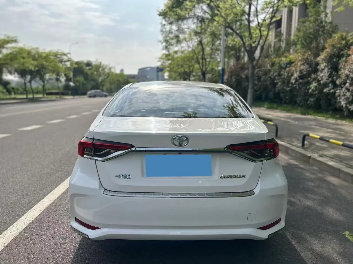 2021 Toyota Corolla 1.2T 116HP L4 CVT,autocango,china used car exporter,china ev exporter,chinese used car exporter,chinese used ev exporter
