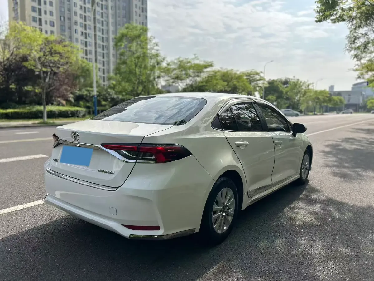 2021 Toyota Corolla 1.2T 116HP L4 CVT,autocango,china used car exporter,china ev exporter,chinese used car exporter,chinese used ev exporter