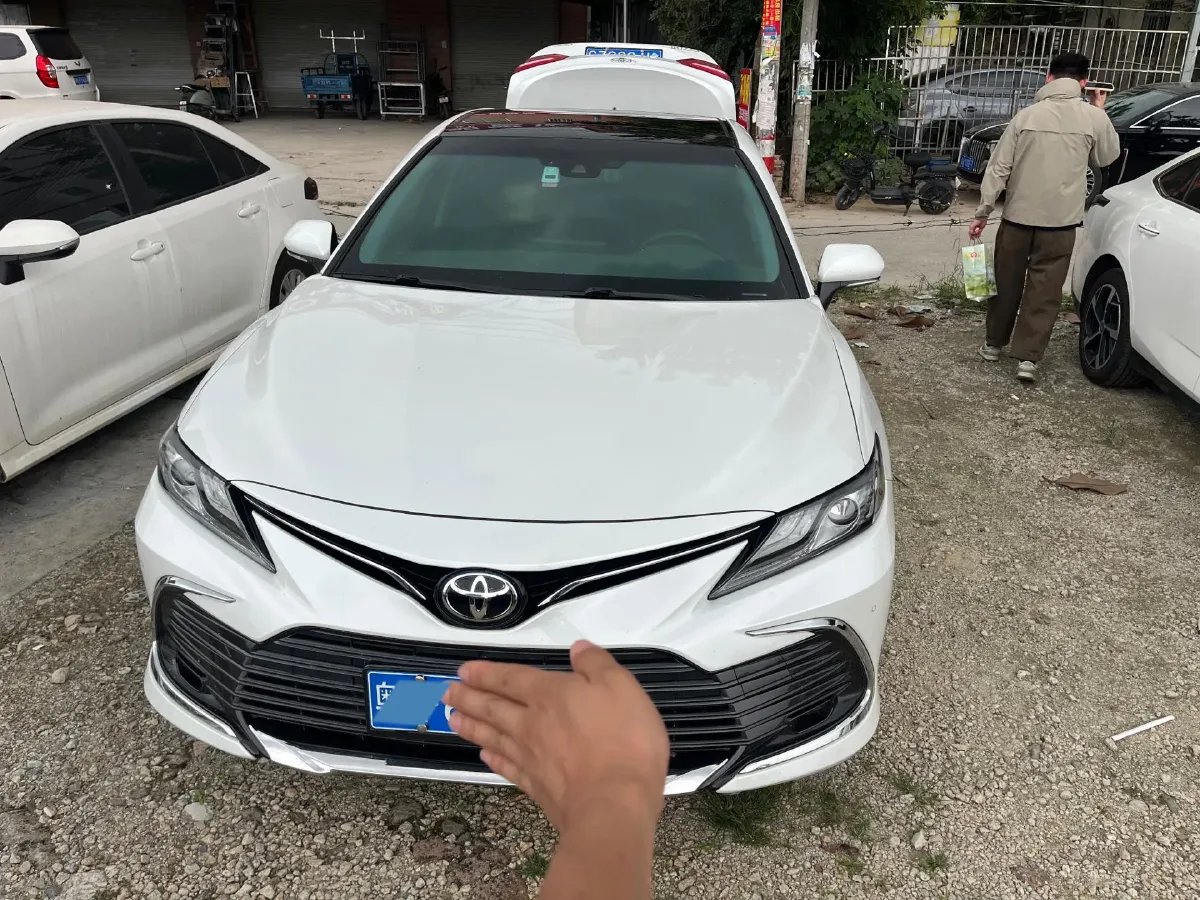 2023 Toyota Camry 2.5L 207HP L4 8AT,autocango,china used car exporter,china ev exporter,chinese used car exporter,chinese used ev exporter