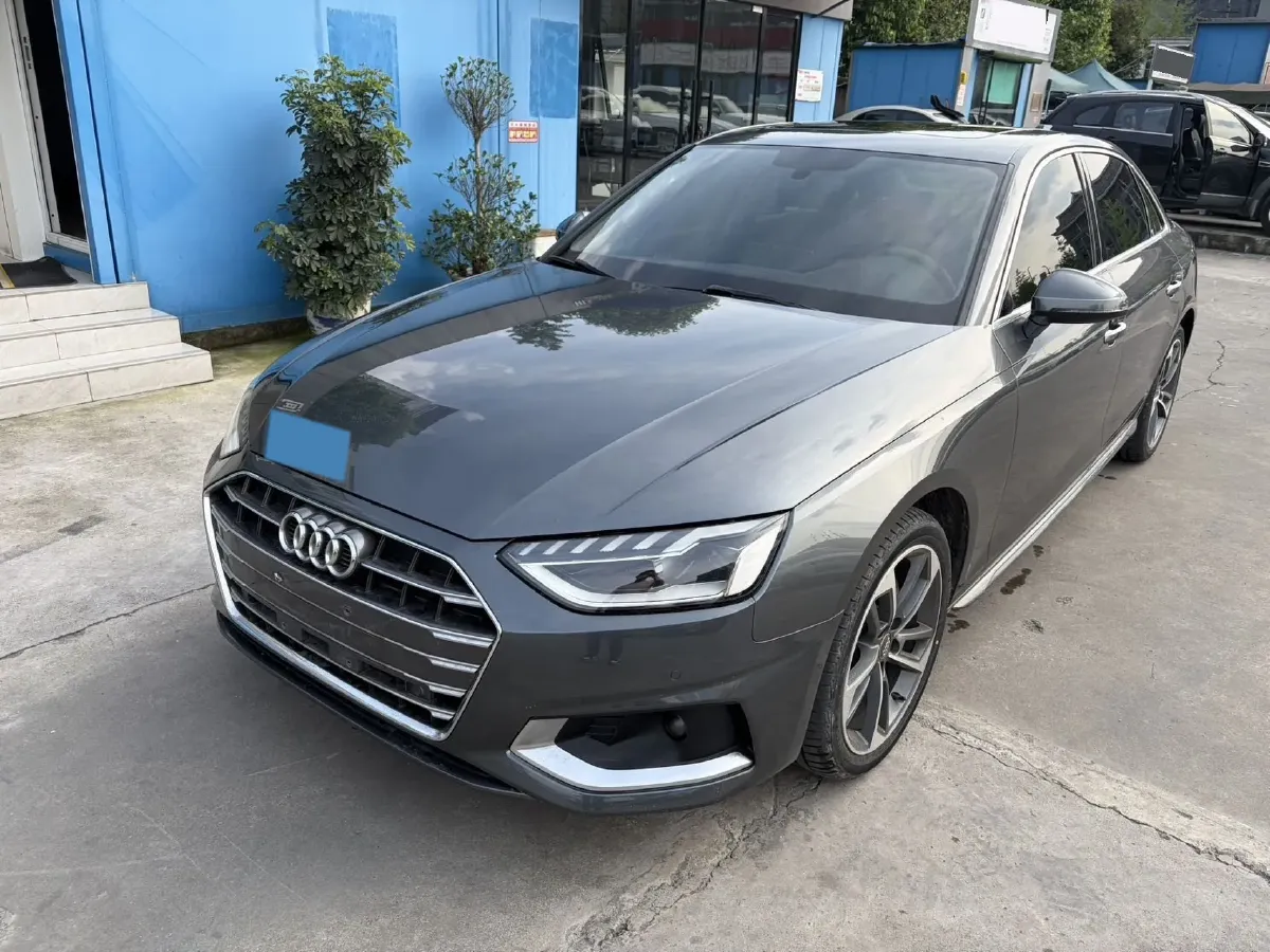2020 Audi A4L 2.0T 190HP L4 7DCT,autocango,china used car exporter,china ev exporter,chinese used car exporter,chinese used ev exporter