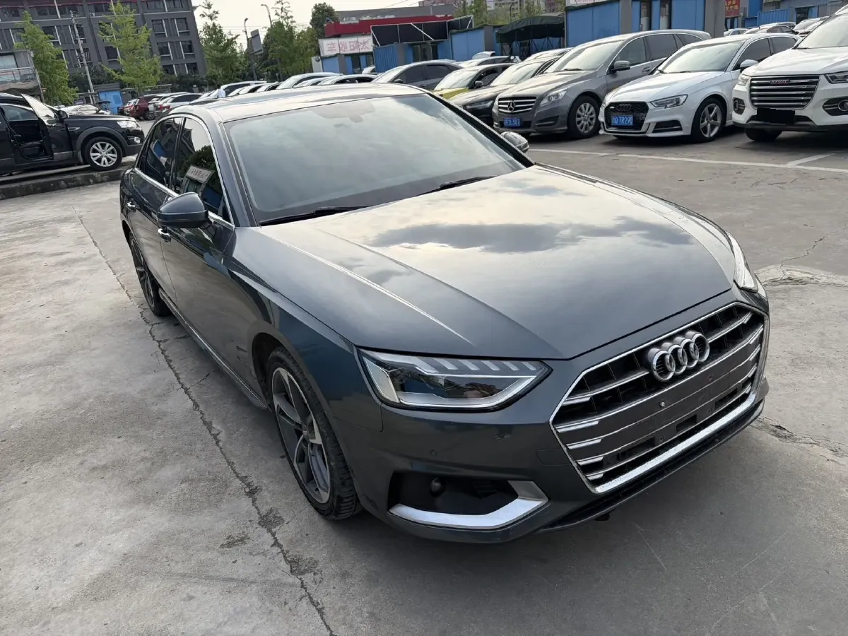 2020 Audi A4L 2.0T 190HP L4 7DCT,autocango,china used car exporter,china ev exporter,chinese used car exporter,chinese used ev exporter