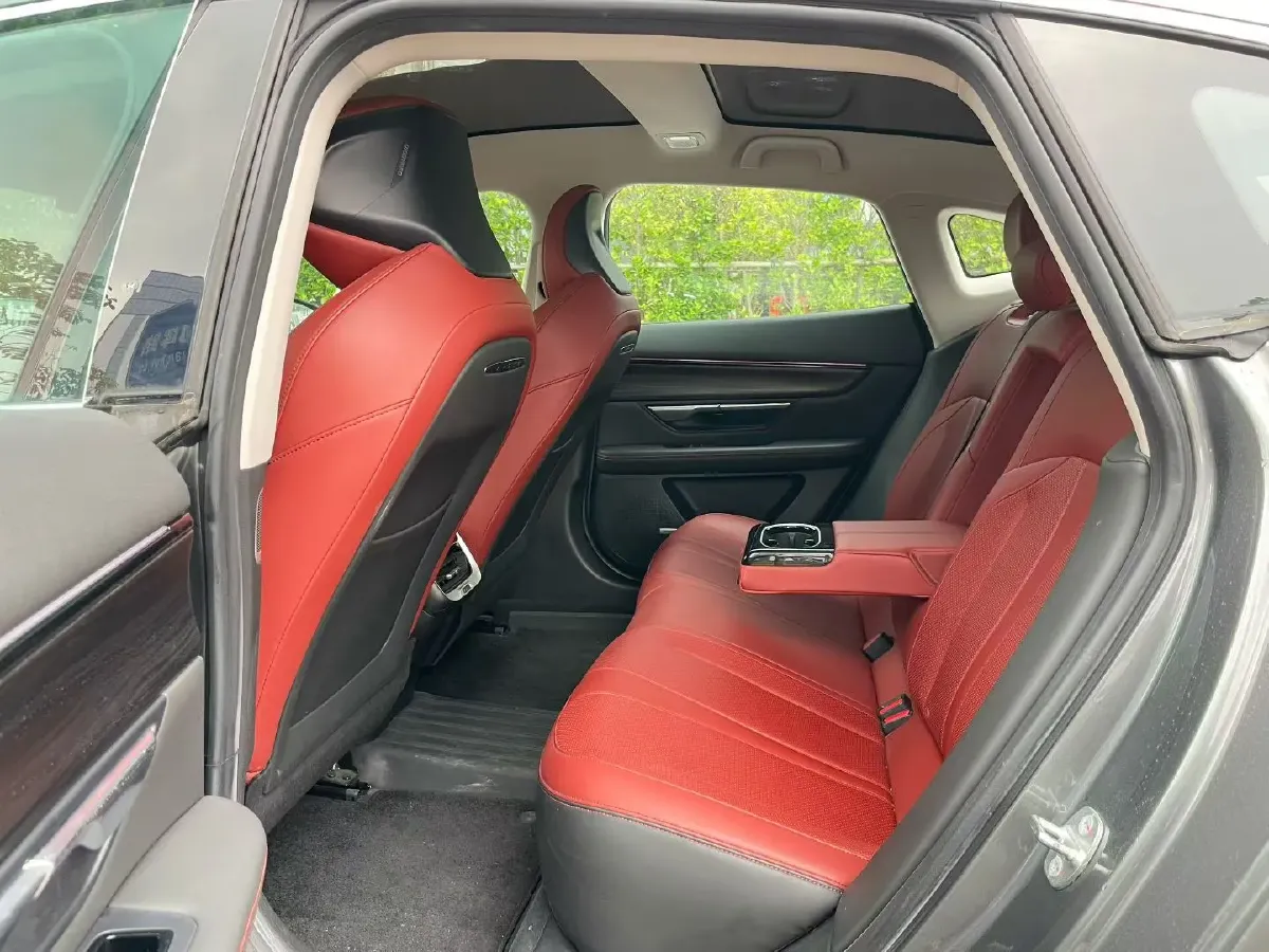 2020 DS 7 1.6T 215HP L4 8AT,autocango,china used car exporter,china ev exporter,chinese used car exporter,chinese used ev exporter