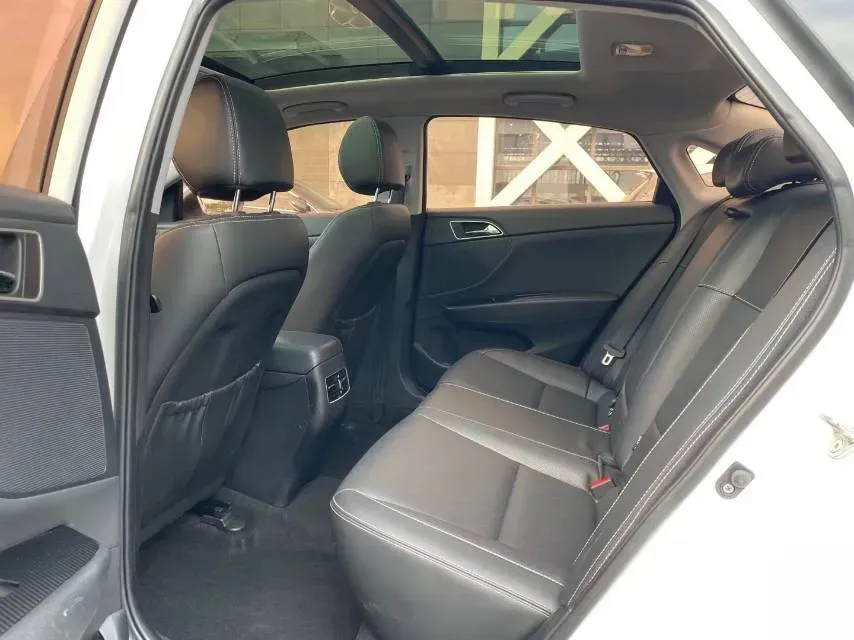 2017 Hyundai Mistra 1.6T 175HP L4 7DCT,autocango,china used car exporter,china ev exporter,chinese used car exporter,chinese used ev exporter