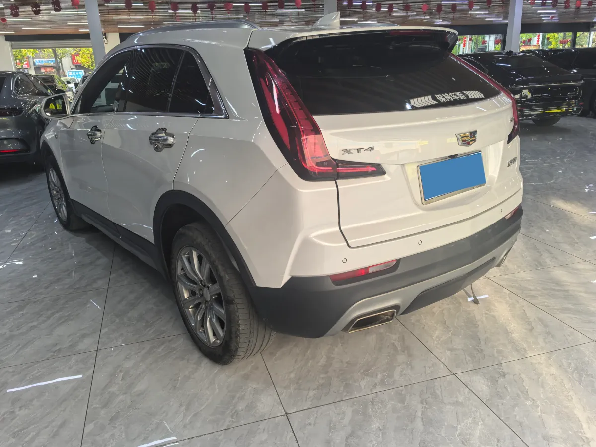 2020 Cadillac XT4 2.0T 241HP L4 9AT,autocango,china used car exporter,china ev exporter,chinese used car exporter,chinese used ev exporter