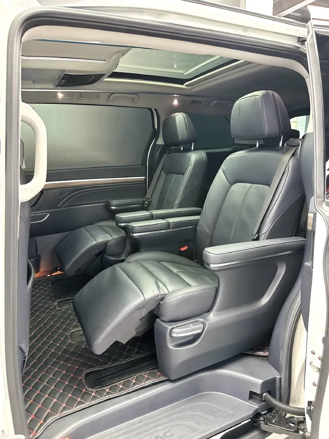 2021 GAC Trumpchi M8 2.0T 252HP L4 8AT,autocango,china used car exporter,china ev exporter,chinese used car exporter,chinese used ev exporter