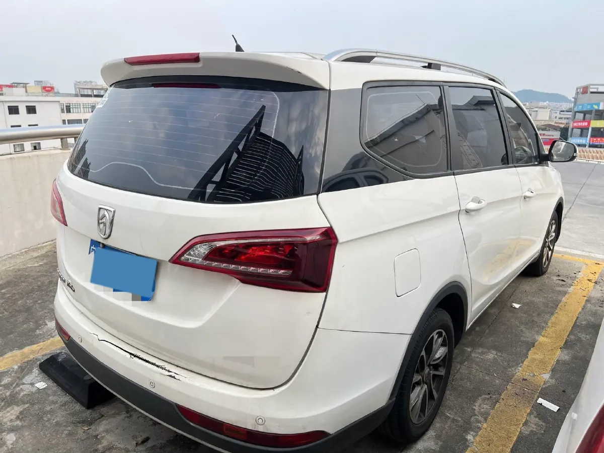 2019 BaoJun 730 1.5T 147HP L4 CVT,autocango,china used car exporter,china ev exporter,chinese used car exporter,chinese used ev exporter