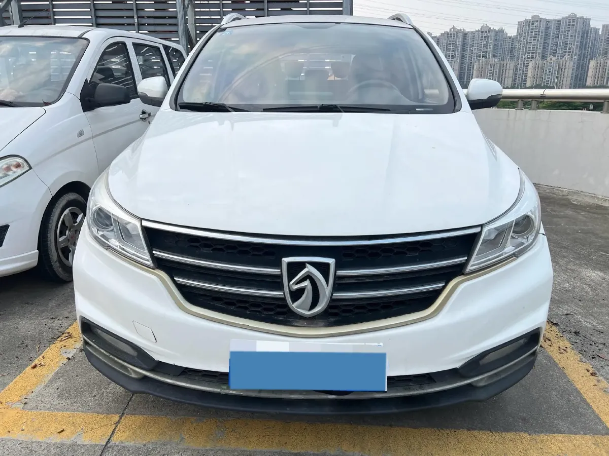 2019 BaoJun 730 1.5T 147HP L4 CVT,autocango,china used car exporter,china ev exporter,chinese used car exporter,chinese used ev exporter