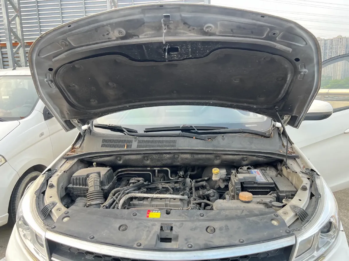 2019 BaoJun 730 1.5T 147HP L4 CVT,autocango,china used car exporter,china ev exporter,chinese used car exporter,chinese used ev exporter