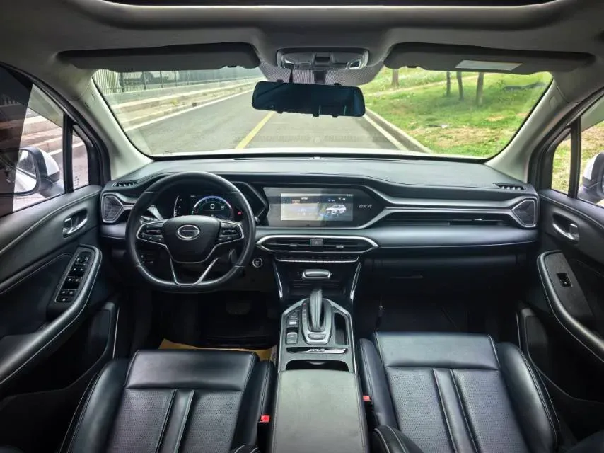 2022 GAC Trumpchi GS4 1.5T 169HP L4 6AT,autocango,china used car exporter,china ev exporter,chinese used car exporter,chinese used ev exporter