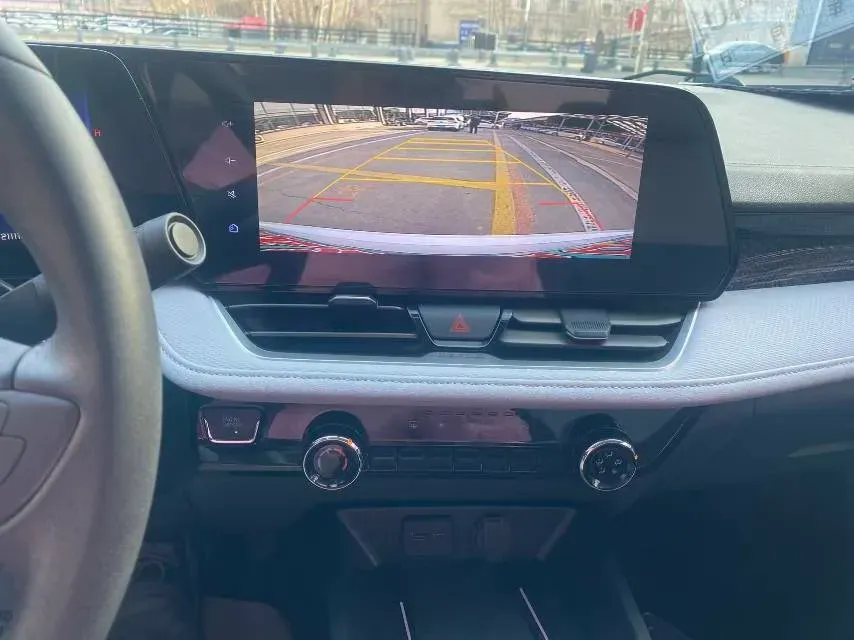 2023 Chevrolet Monza 1.5L 113HP L4 6DCT,autocango,china used car exporter,china ev exporter,chinese used car exporter,chinese used ev exporter