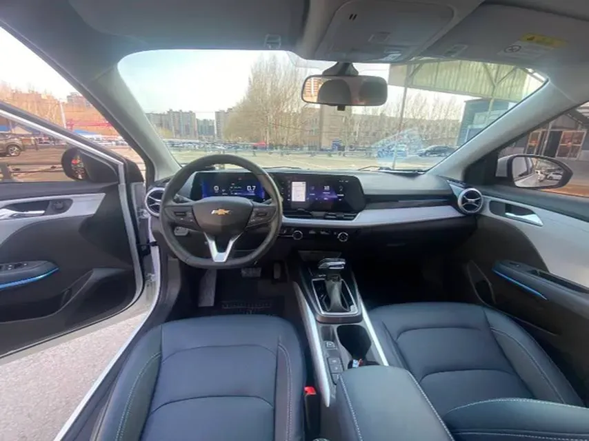 2023 Chevrolet Monza 1.5L 113HP L4 6DCT,autocango,china used car exporter,china ev exporter,chinese used car exporter,chinese used ev exporter