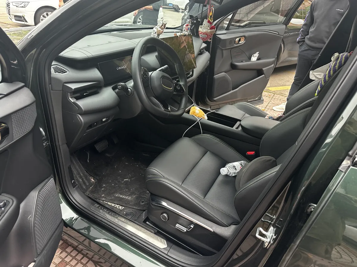 2023 LYNK&CO 06 EM-P 1.5L 120HP L4 3DHT PHEV 19.09KWH,autocango,china used car exporter,china ev exporter,chinese used car exporter,chinese used ev exporter