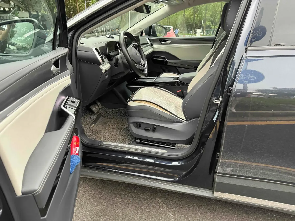 2022 Volkswagen ID.6 Crozz BEV 62.6KWH,autocango,china used car exporter,china ev exporter,chinese used car exporter,chinese used ev exporter