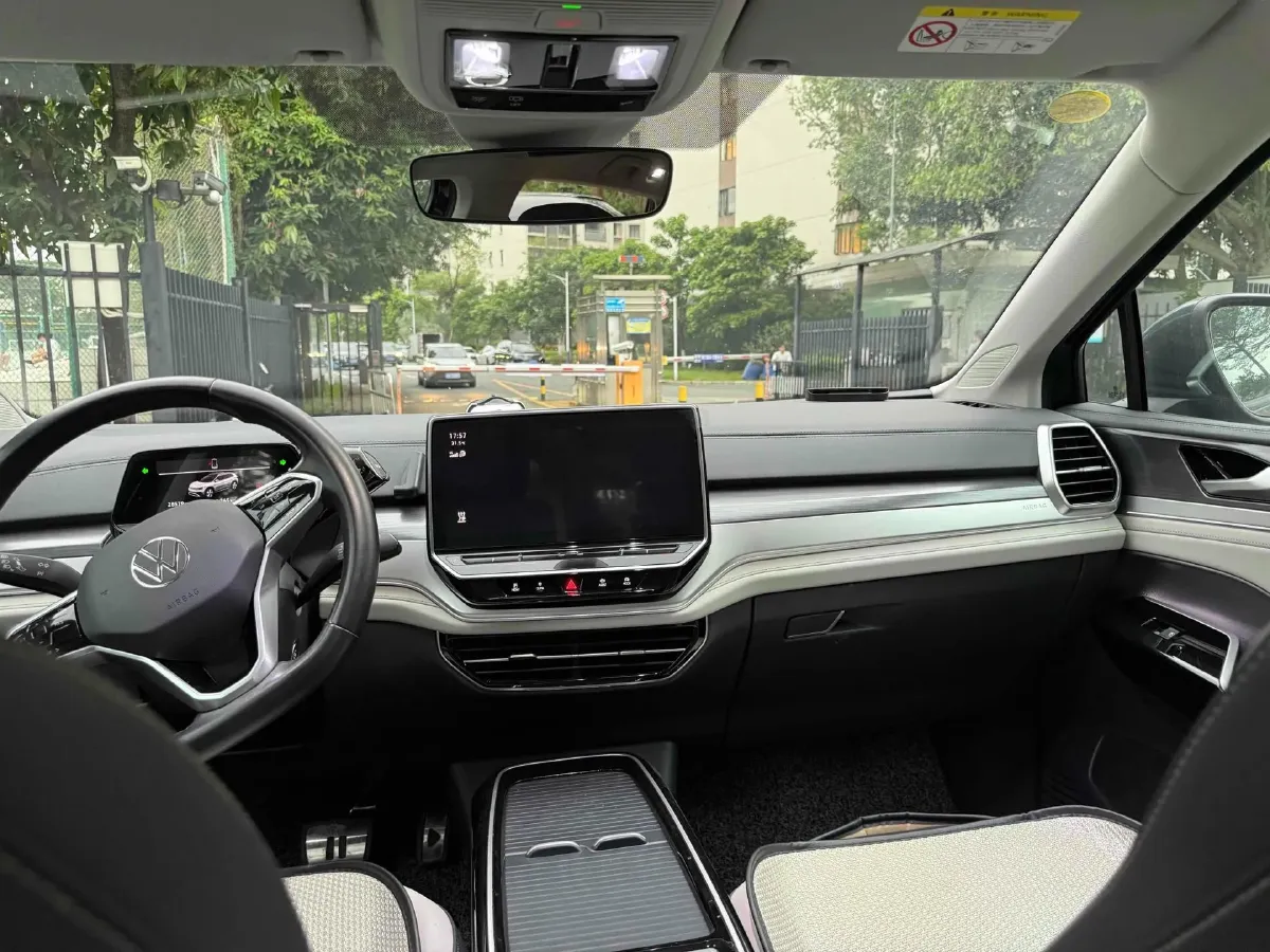 2022 Volkswagen ID.6 Crozz BEV 62.6KWH,autocango,china used car exporter,china ev exporter,chinese used car exporter,chinese used ev exporter