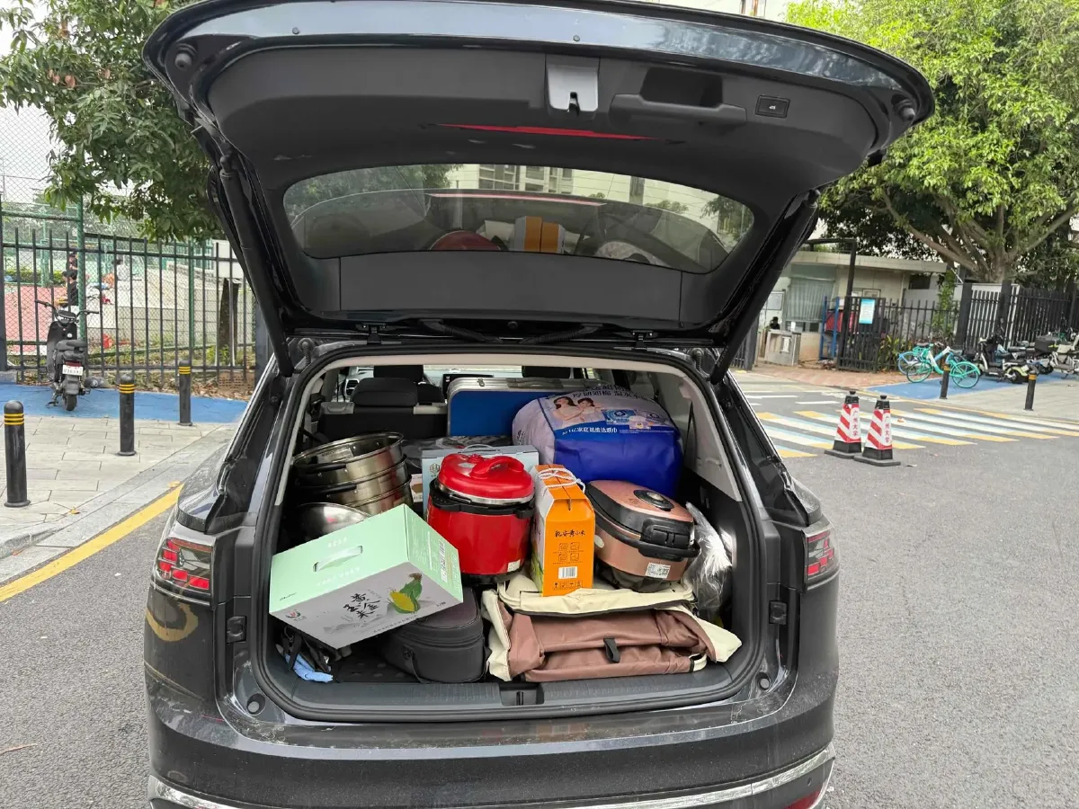 2022 Volkswagen ID.6 Crozz BEV 62.6KWH,autocango,china used car exporter,china ev exporter,chinese used car exporter,chinese used ev exporter