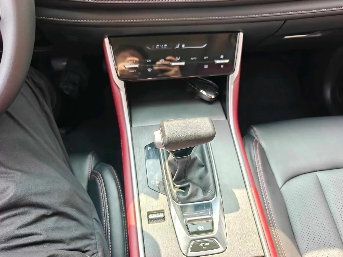 2022 ChangAn CS75 1.5T 180HP L4 7DCT,autocango,china used car exporter,china ev exporter,chinese used car exporter,chinese used ev exporter