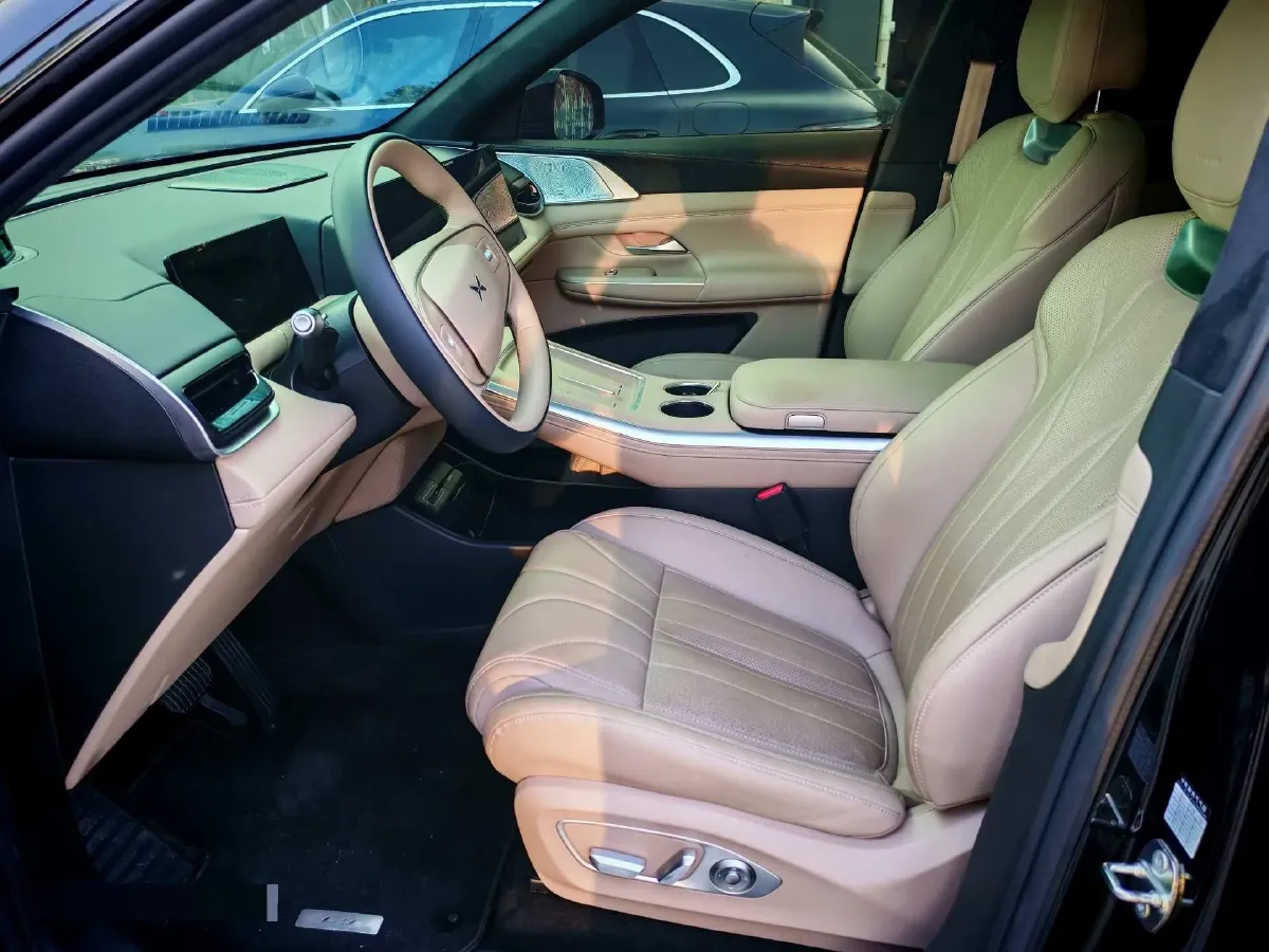 2025 Xpeng G9 BEV 93.1KWH,autocango,china used car exporter,china ev exporter,chinese used car exporter,chinese used ev exporter