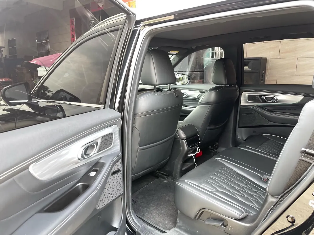 2022 GAC Trumpchi GS8 2.0T 252HP L4 8AT,autocango,china used car exporter,china ev exporter,chinese used car exporter,chinese used ev exporter