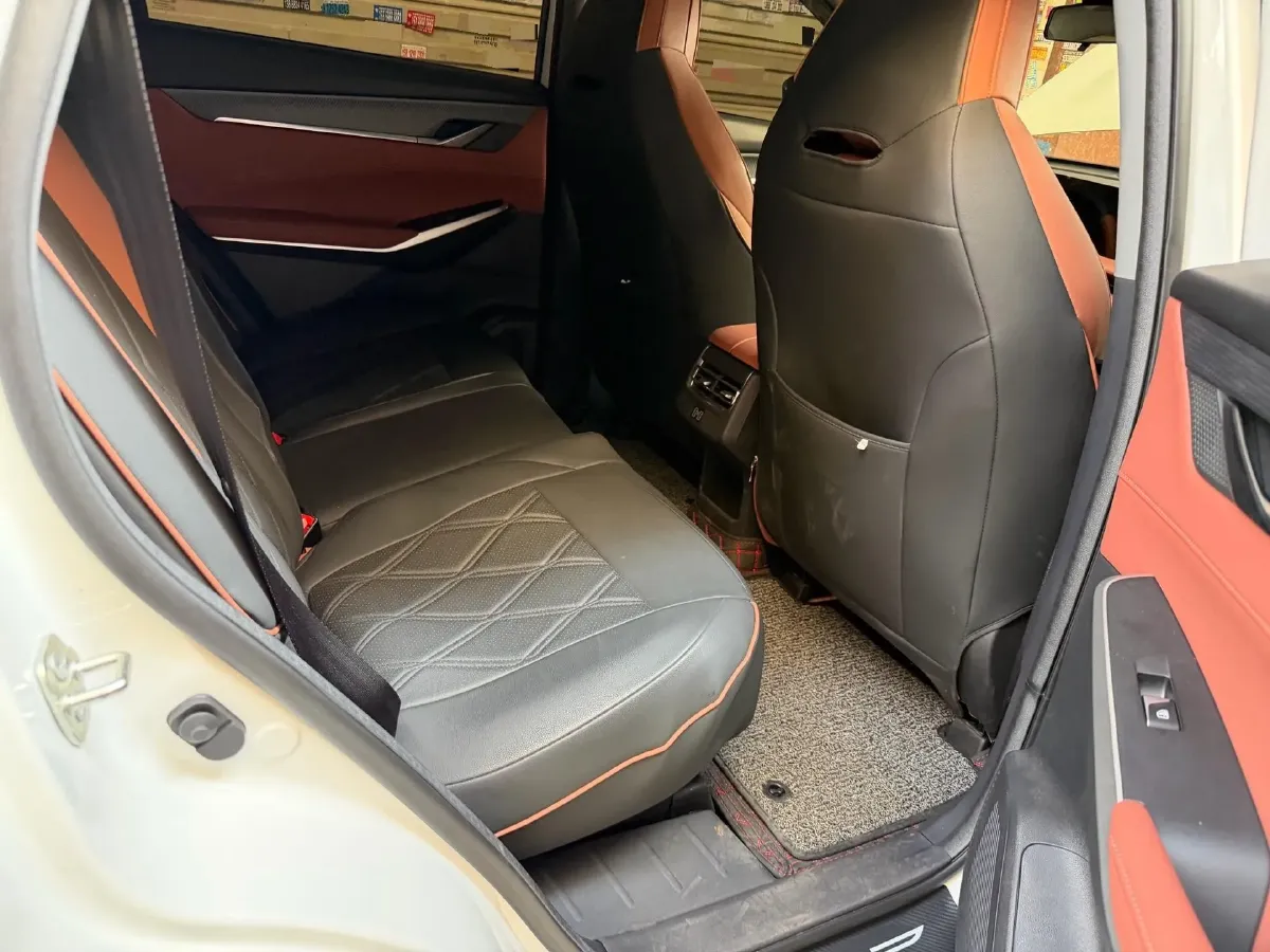 2024 ChangAn CS75 Plus 1.5T 188HP L4 8AT,autocango,china used car exporter,china ev exporter,chinese used car exporter,chinese used ev exporter