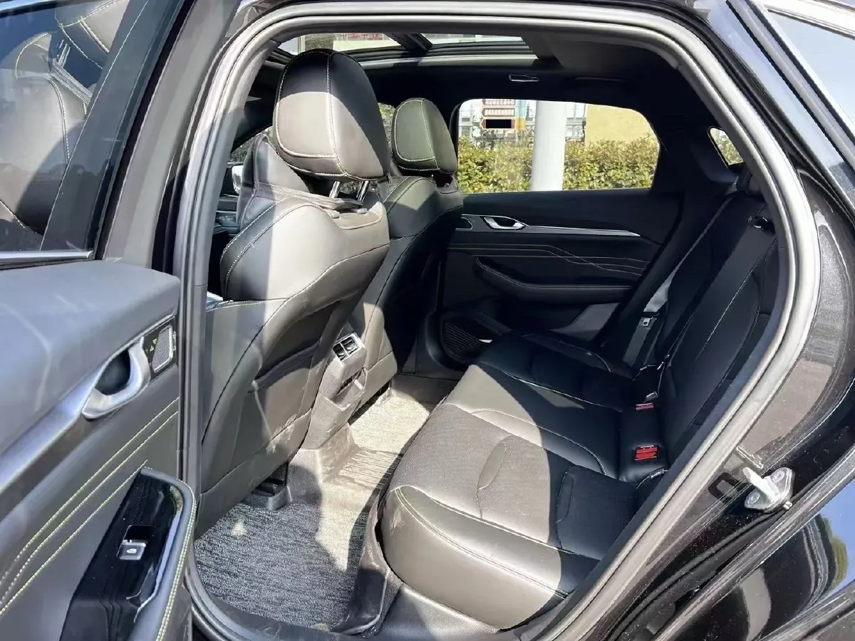 2023 Geely Preface 1.5T 181HP L4 7DCT,autocango,china used car exporter,china ev exporter,chinese used car exporter,chinese used ev exporter