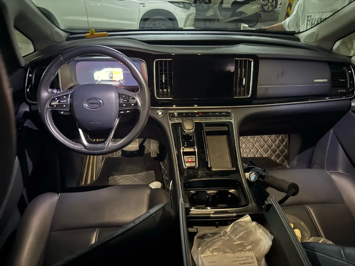 2021 GAC Trumpchi M8 2.0T 252HP L4 8AT,autocango,china used car exporter,china ev exporter,chinese used car exporter,chinese used ev exporter