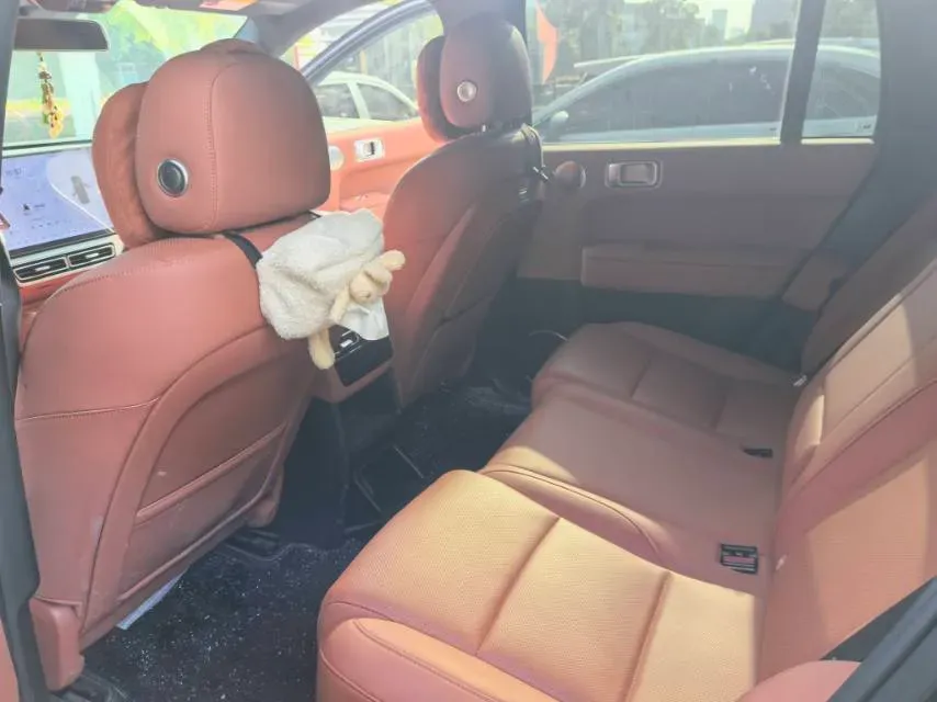 2024 Li L6 Range Extended 154HP L4 REEV 36.8KWH,autocango,china used car exporter,china ev exporter,chinese used car exporter,chinese used ev exporter