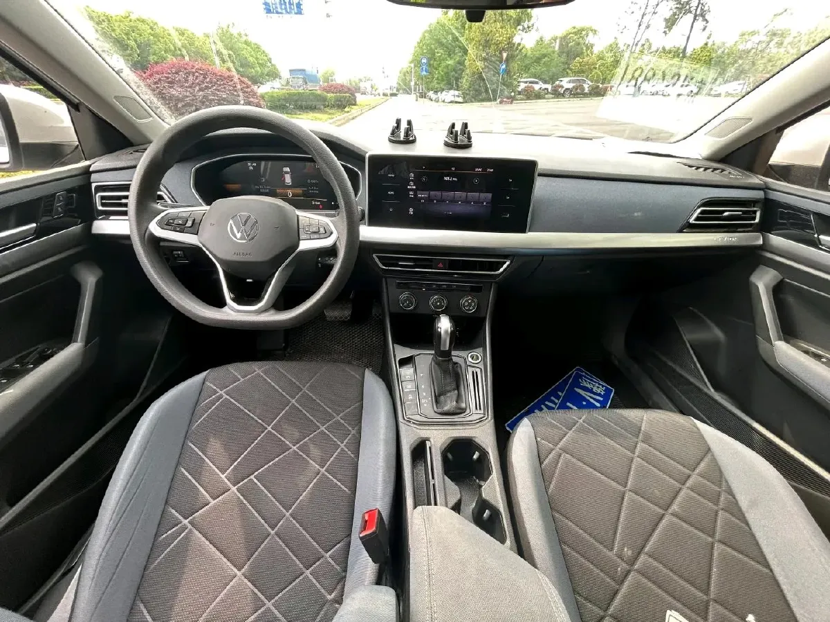 2023 Volkswagen Lavida 1.5L 113HP L4 6AT,autocango,china used car exporter,china ev exporter,chinese used car exporter,chinese used ev exporter