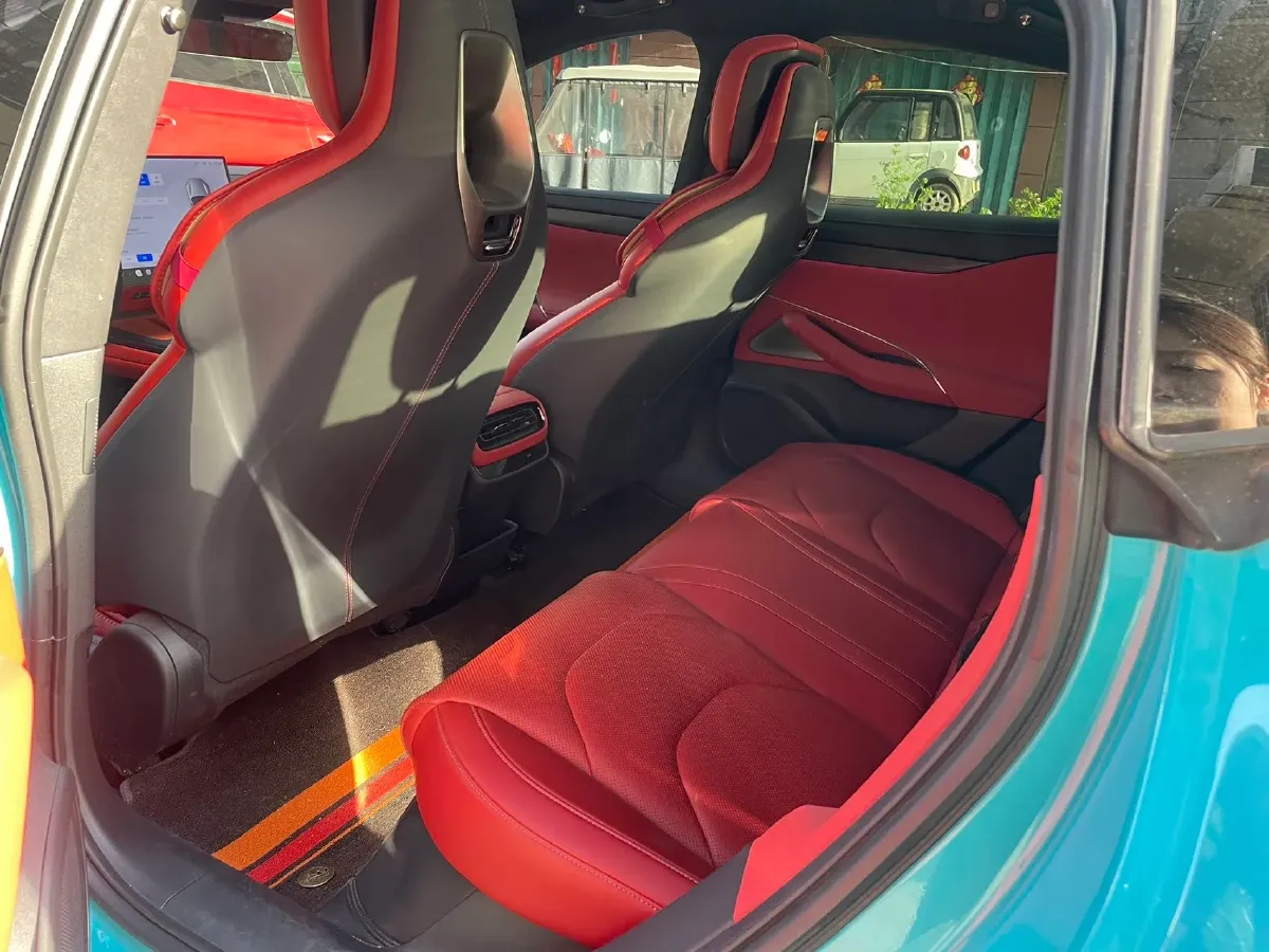 2024 MI SU7 BEV 101KWH,autocango,china used car exporter,china ev exporter,chinese used car exporter,chinese used ev exporter