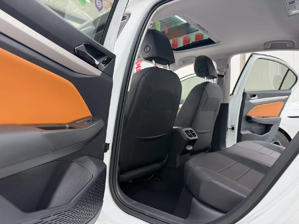 2023 Volkswagen Bora 1.2T 116HP L4 7DCT,autocango,china used car exporter,china ev exporter,chinese used car exporter,chinese used ev exporter