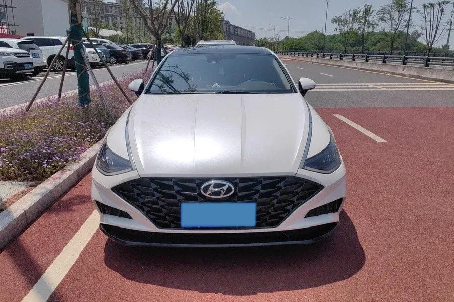 2020 Hyundai Sonata 1.5T 170HP L4 7DCT,autocango,china used car exporter,china ev exporter,chinese used car exporter,chinese used ev exporter