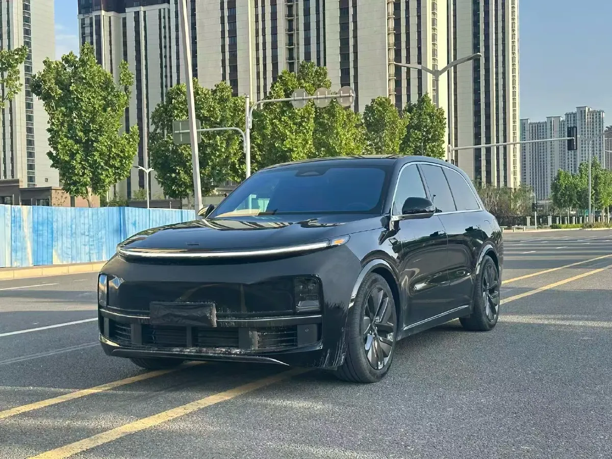2023 Li L8 Range Extended 154HP REEV 40.9KWH,autocango,china used car exporter,china ev exporter,chinese used car exporter,chinese used ev exporter