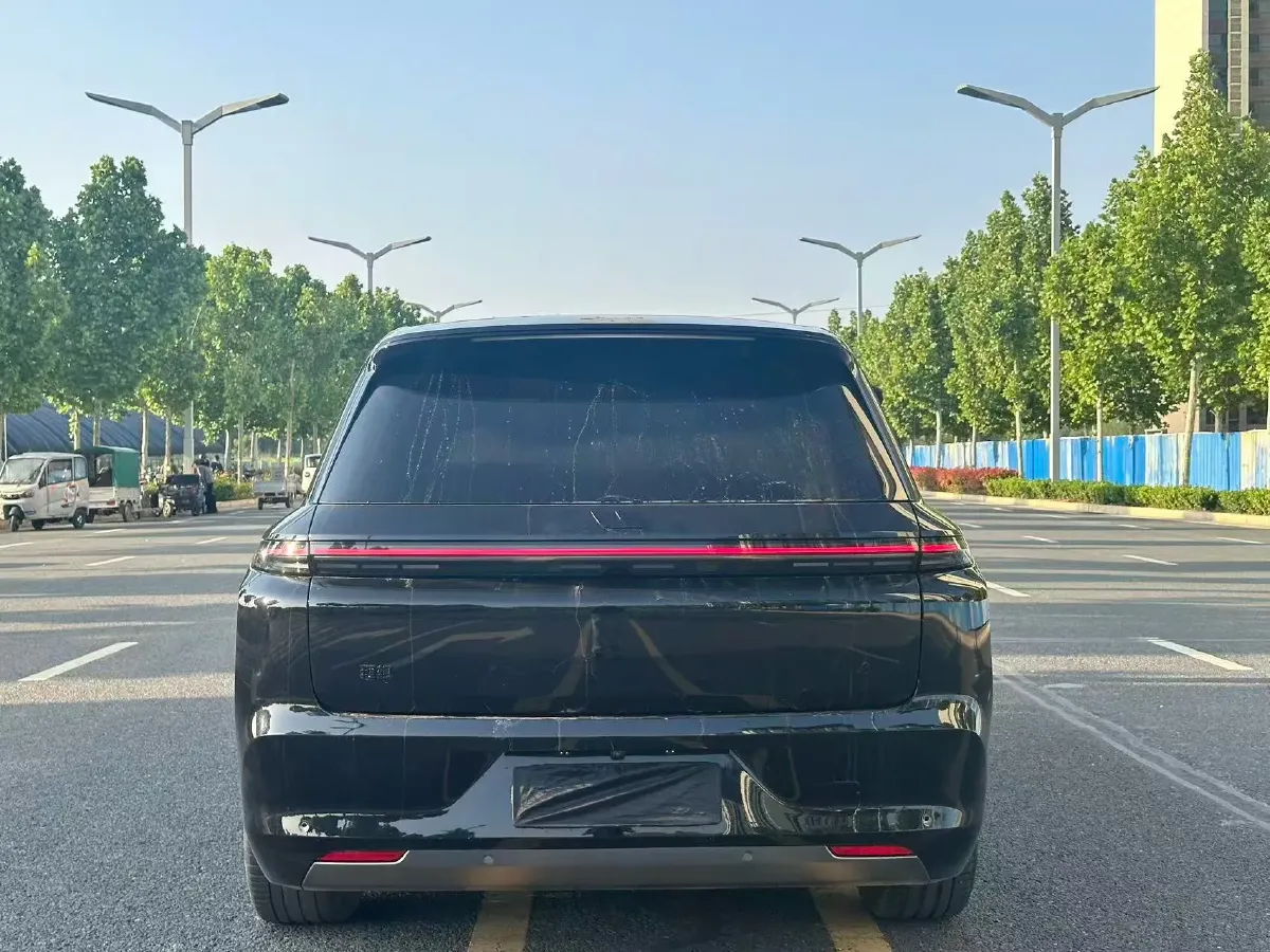 2023 Li L8 Range Extended 154HP REEV 40.9KWH,autocango,china used car exporter,china ev exporter,chinese used car exporter,chinese used ev exporter