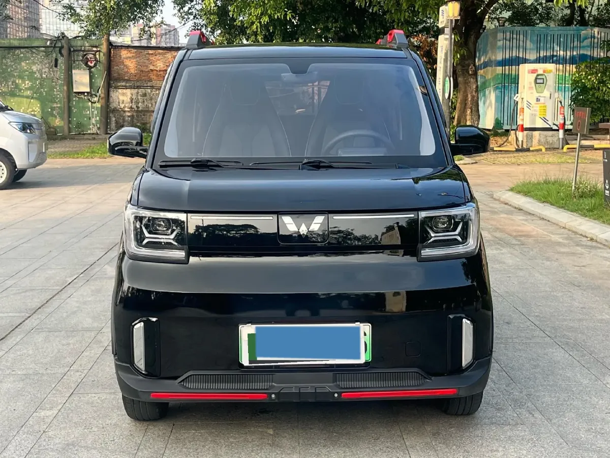2022 WuLing HongGuang MINI EV BEV 26.5KWH,autocango,china used car exporter,china ev exporter,chinese used car exporter,chinese used ev exporter