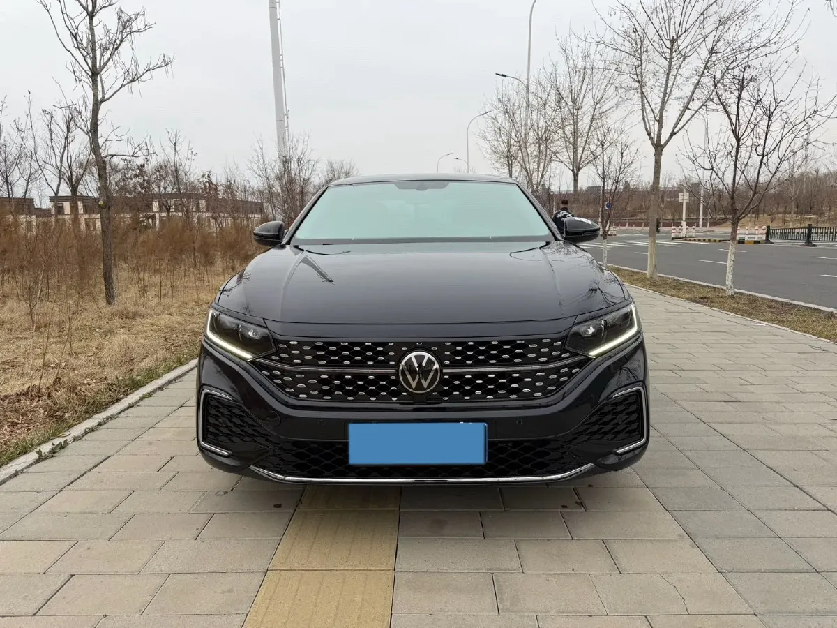 2023 Volkswagen Passat 1.4T 150HP L4 7DCT,autocango,china used car exporter,china ev exporter,chinese used car exporter,chinese used ev exporter