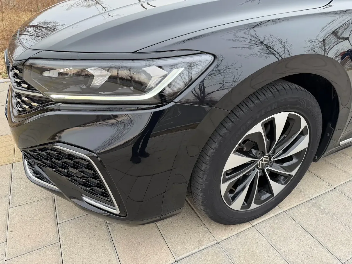 2023 Volkswagen Passat 1.4T 150HP L4 7DCT,autocango,china used car exporter,china ev exporter,chinese used car exporter,chinese used ev exporter