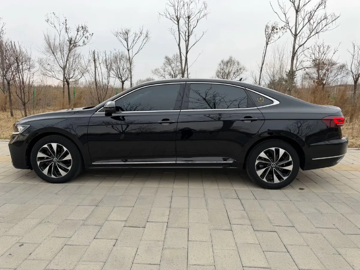 2023 Volkswagen Passat 1.4T 150HP L4 7DCT,autocango,china used car exporter,china ev exporter,chinese used car exporter,chinese used ev exporter