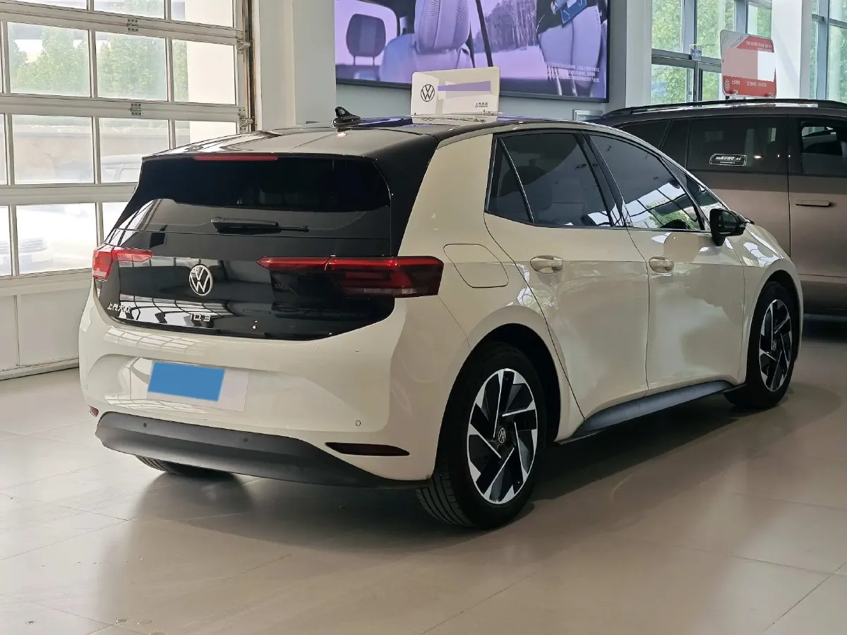 2025 Volkswagen ID.3 BEV 52.8KWH,autocango,china used car exporter,china ev exporter,chinese used car exporter,chinese used ev exporter
