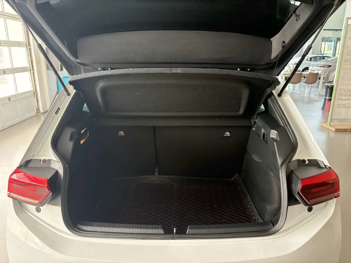 2025 Volkswagen ID.3 BEV 52.8KWH,autocango,china used car exporter,china ev exporter,chinese used car exporter,chinese used ev exporter