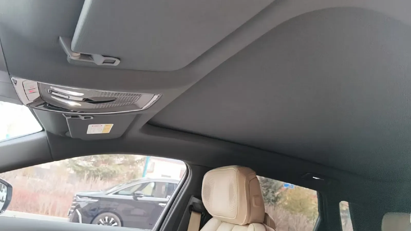 2022 Cadillac IQ Lyriq BEV 95.7KWH,autocango,china used car exporter,china ev exporter,chinese used car exporter,chinese used ev exporter