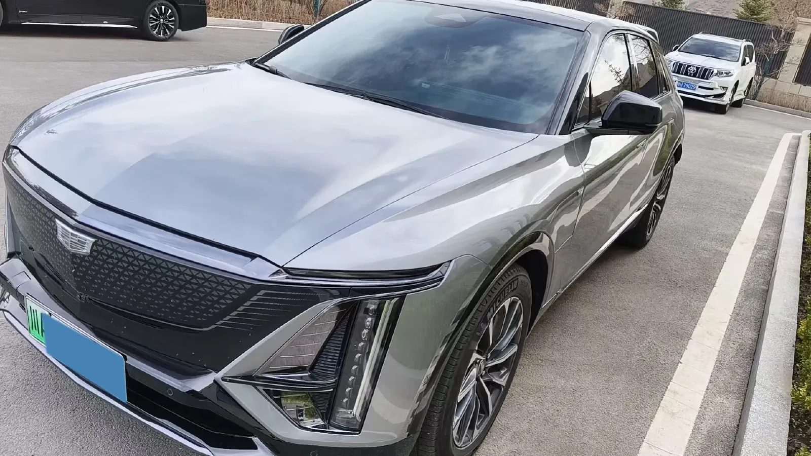 2022 Cadillac IQ Lyriq BEV 95.7KWH,autocango,china used car exporter,china ev exporter,chinese used car exporter,chinese used ev exporter