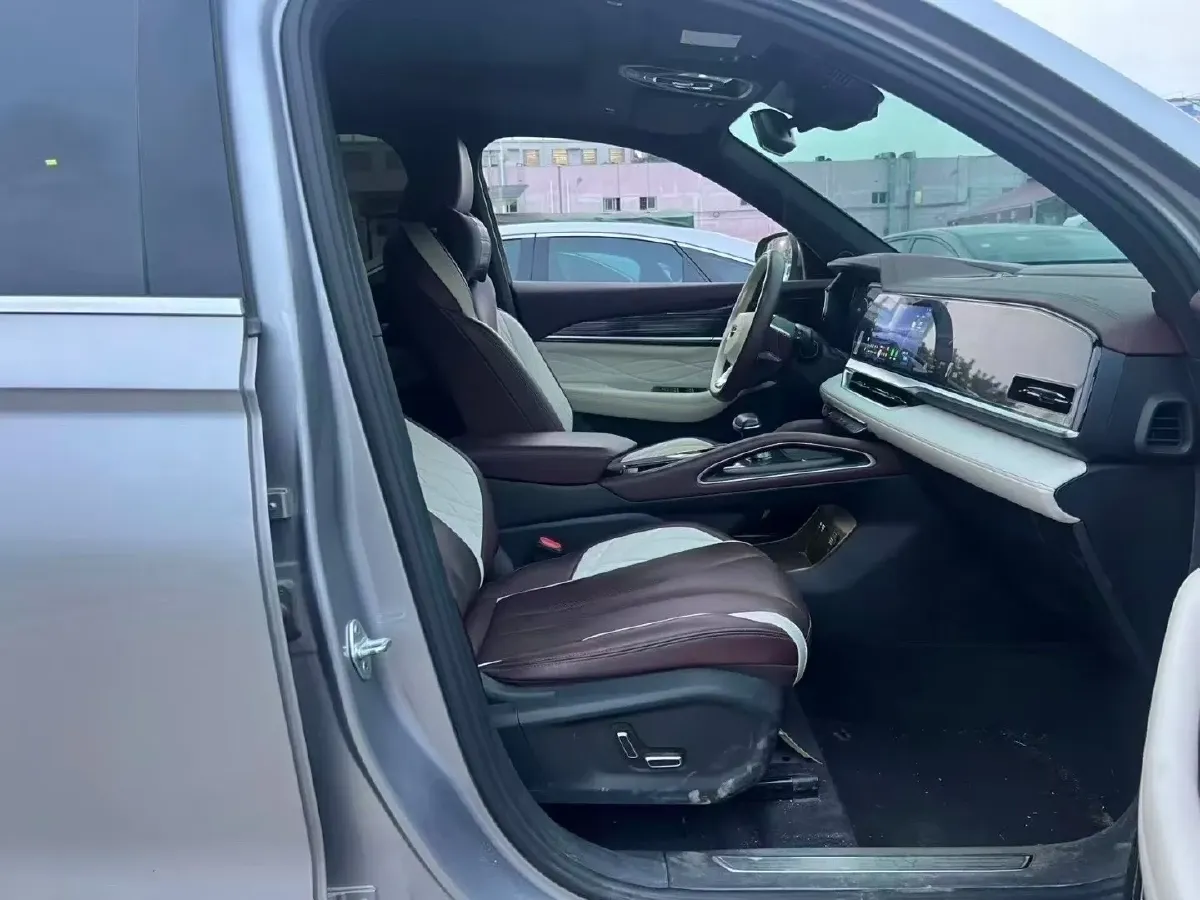 2021 Geely Monjaro 2.0T 218HP L4 7DCT,autocango,china used car exporter,china ev exporter,chinese used car exporter,chinese used ev exporter