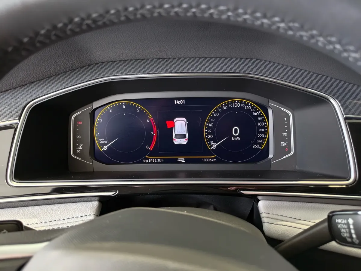 2024 Volkswagen Tiguan L 2.0T 186HP L4 7DCT,autocango,china used car exporter,china ev exporter,chinese used car exporter,chinese used ev exporter