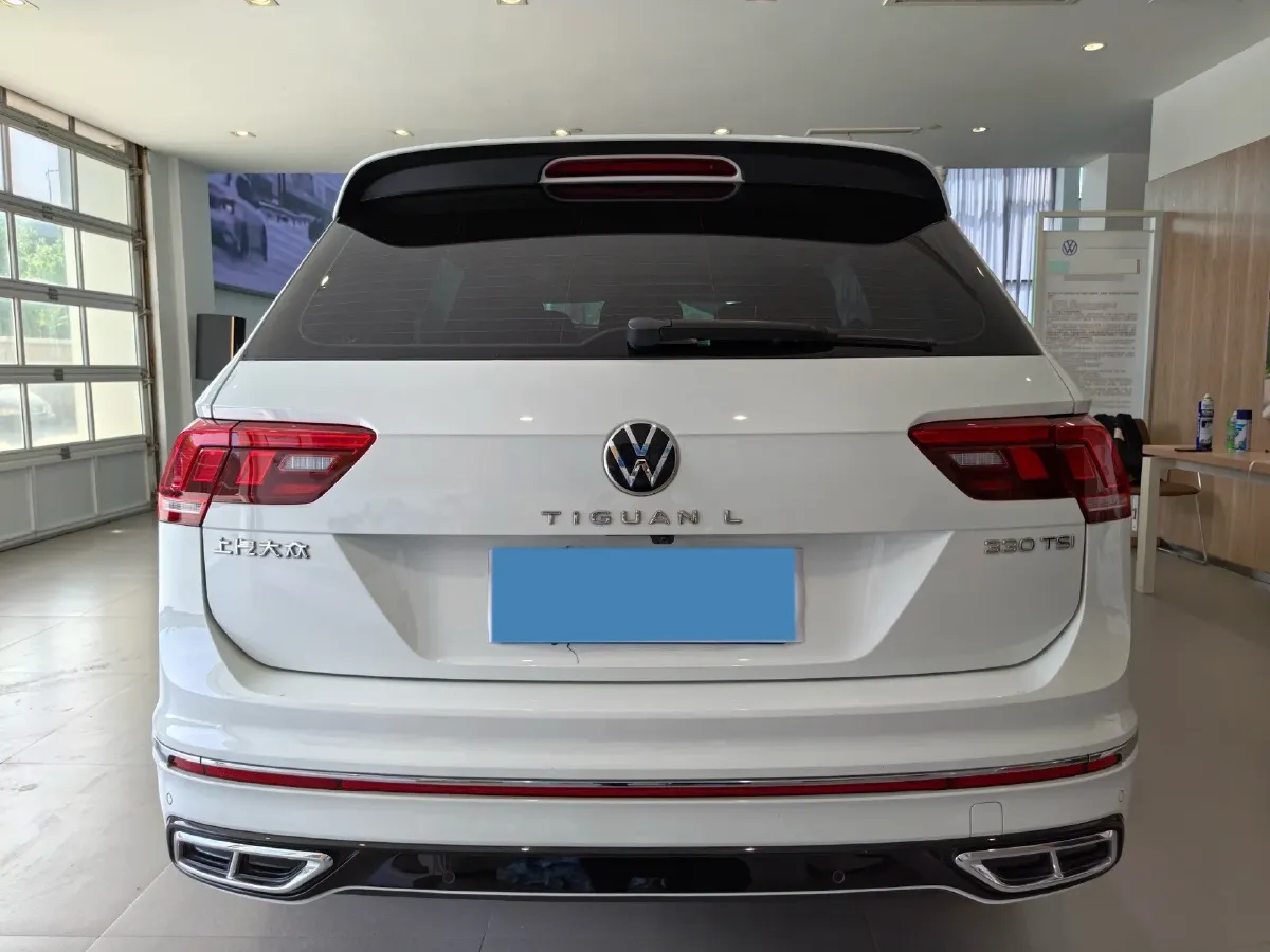 2024 Volkswagen Tiguan L 2.0T 186HP L4 7DCT,autocango,china used car exporter,china ev exporter,chinese used car exporter,chinese used ev exporter