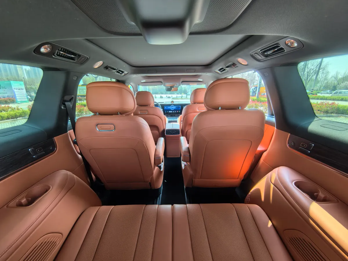 2024 AITO AITO M9 1.5T 152HP L4 REEV 42KWH,autocango,china used car exporter,china ev exporter,chinese used car exporter,chinese used ev exporter