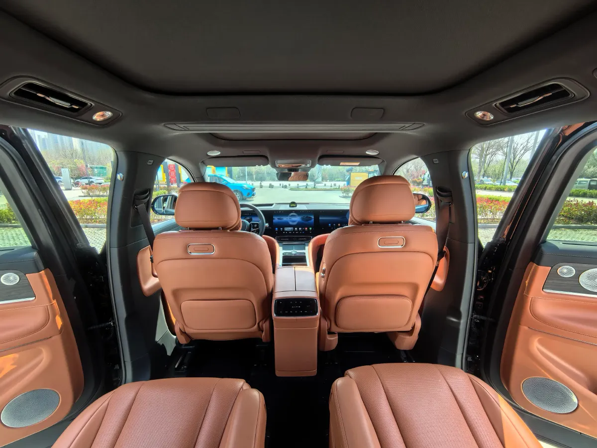 2024 AITO AITO M9 1.5T 152HP L4 REEV 42KWH,autocango,china used car exporter,china ev exporter,chinese used car exporter,chinese used ev exporter