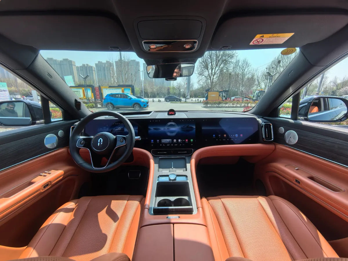 2024 AITO AITO M9 1.5T 152HP L4 REEV 42KWH,autocango,china used car exporter,china ev exporter,chinese used car exporter,chinese used ev exporter