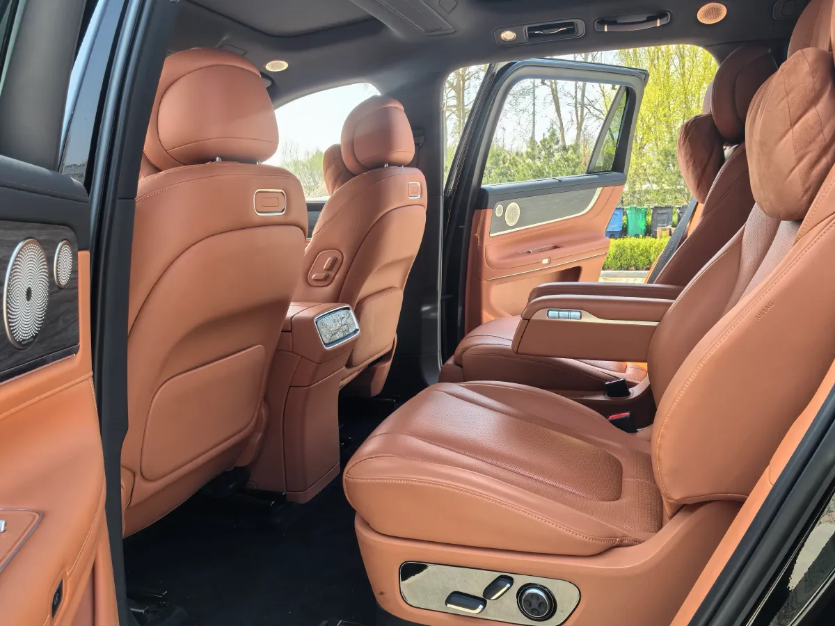 2024 AITO AITO M9 1.5T 152HP L4 REEV 42KWH,autocango,china used car exporter,china ev exporter,chinese used car exporter,chinese used ev exporter